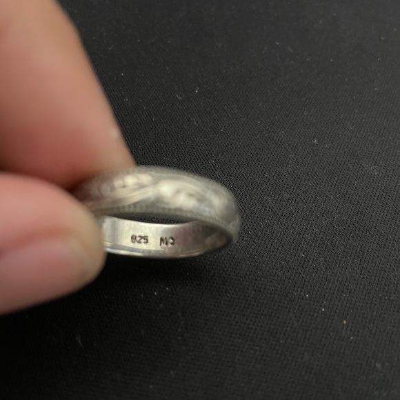 Sterling Silver ring - size 7 - Picture 3 of 4